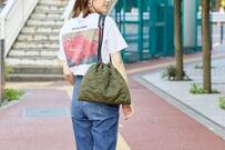 ころんとした形がキュート！ 旬スタイルが叶う巾着バッグ6選