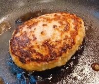 シングルファザーが作る「ふっくらハンバーグ弁当」が美味しそうすぎると話題