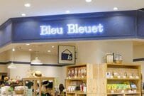 着るアート！？ブルーブルーエの刺繍Tシャツ「木彫りのクマ」「タヌキの置物」がフワモコで意外にかわいい