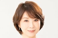 伊藤蘭 スキニーパンツ姿の美貌にSNS衝撃「お人形さんかと」「脚がさらに長く…」「美しいシルエット」