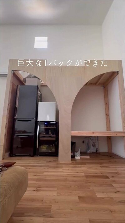 変身前の木材骨組み