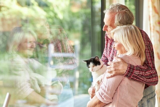 70歳代ふたりの老後【貯蓄3000万円超】世帯はどれほどいるのか？年金は6月支給分から1.9%増額へ