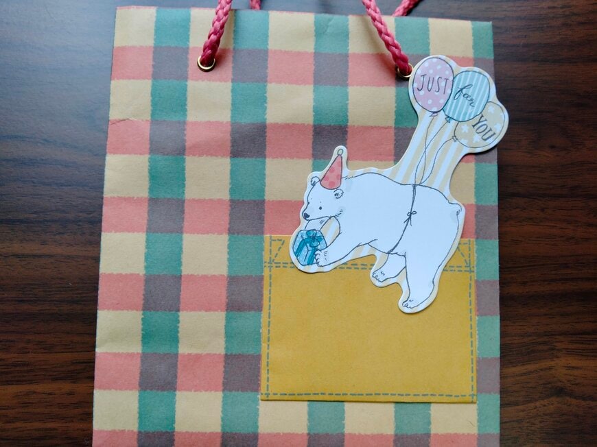 筆者撮影（キャンドゥ、ポケット＆メッセージカード付ペーパーバッグアニマル）