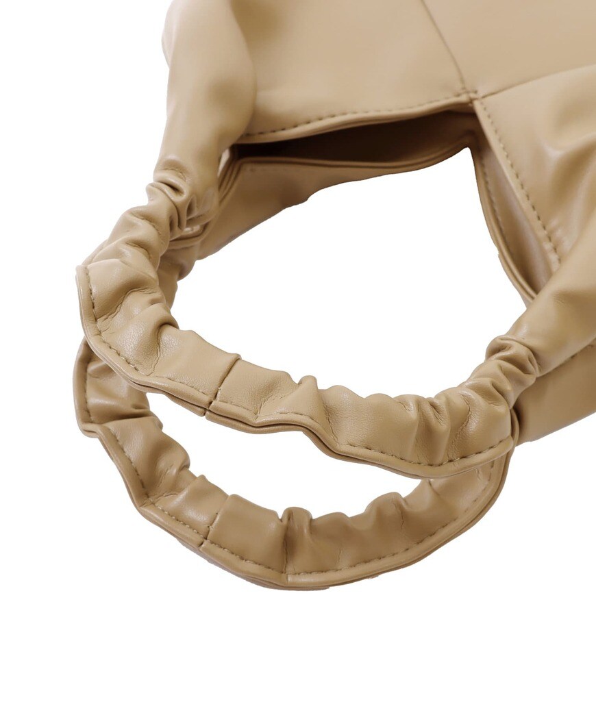 出所：パルグループ公式ファッション通販サイト 3COINS 切替トライアングルバッグ