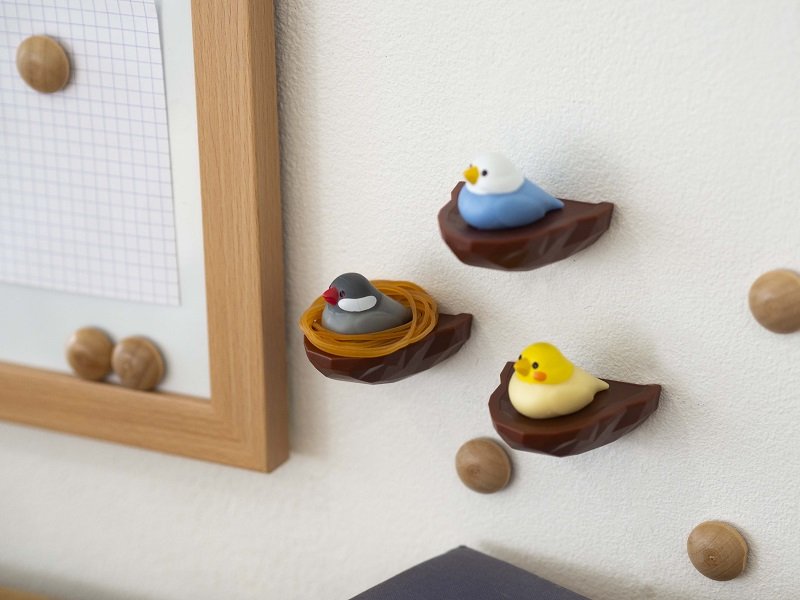 出所：ヴィレッジヴァンガード『輪ゴムを収納すると巣ができていく！？【トリの巣輪ゴムホルダー】』