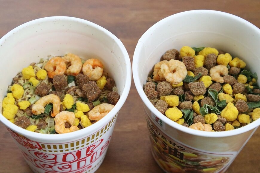 日清食品の『カップヌードル』（左）セブンイレブンのPB『たっぷり具材の醤油ヌードル』（右）