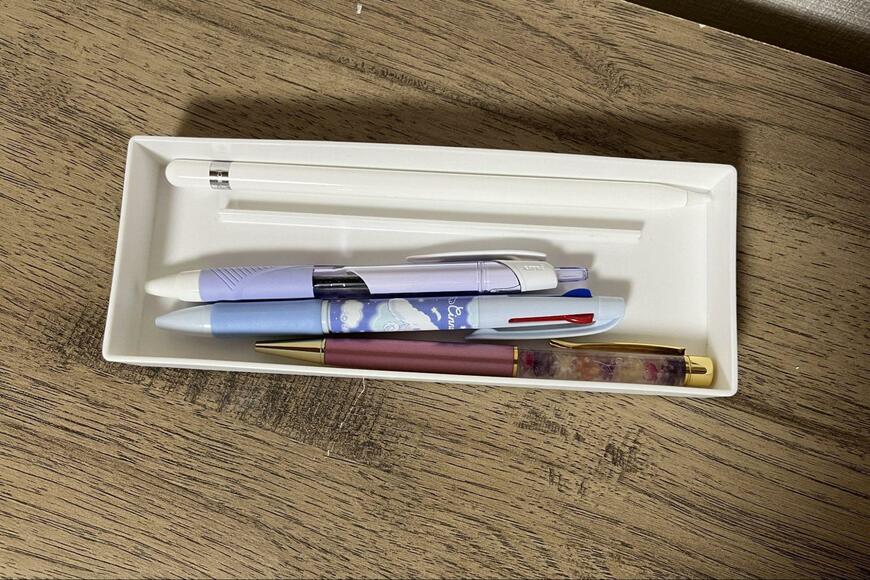 キャンドゥ、スマホスタンド付きデスク小物収納トレー画像