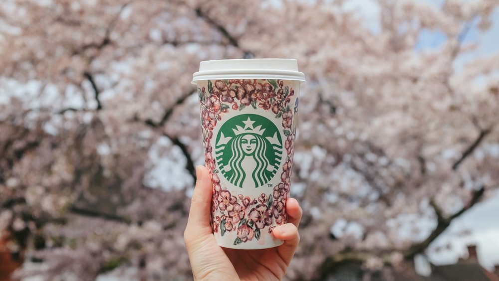 スターバックス「クッキー缶」今年も桜ピンクのデザインがめちゃ可愛い