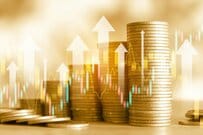 「オルカン」vs「S&P500」どっちが勝った？【短期・中期・長期】パフォーマンスを比較！直近1カ月はS&P500が▲0.02％とやや失速…も長期では+300％に迫る