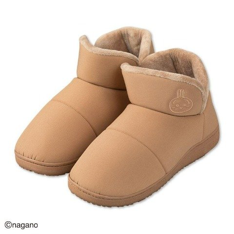 「うさぎ」モデルは、やわらかく女性らしい雰囲気のベージュ