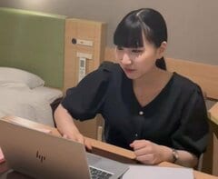 出張でビジネスホテルに泊まる時のあるある？「プレゼンとご褒美の準備」をする宿泊客に共感の声
