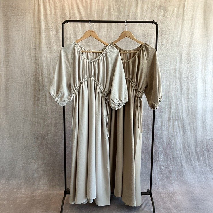 出所：しまむら公式　レディース　ギャザーワンピース（choco）