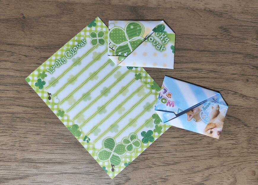 筆者撮影（セリア、メモ 50P 平成レトロ）