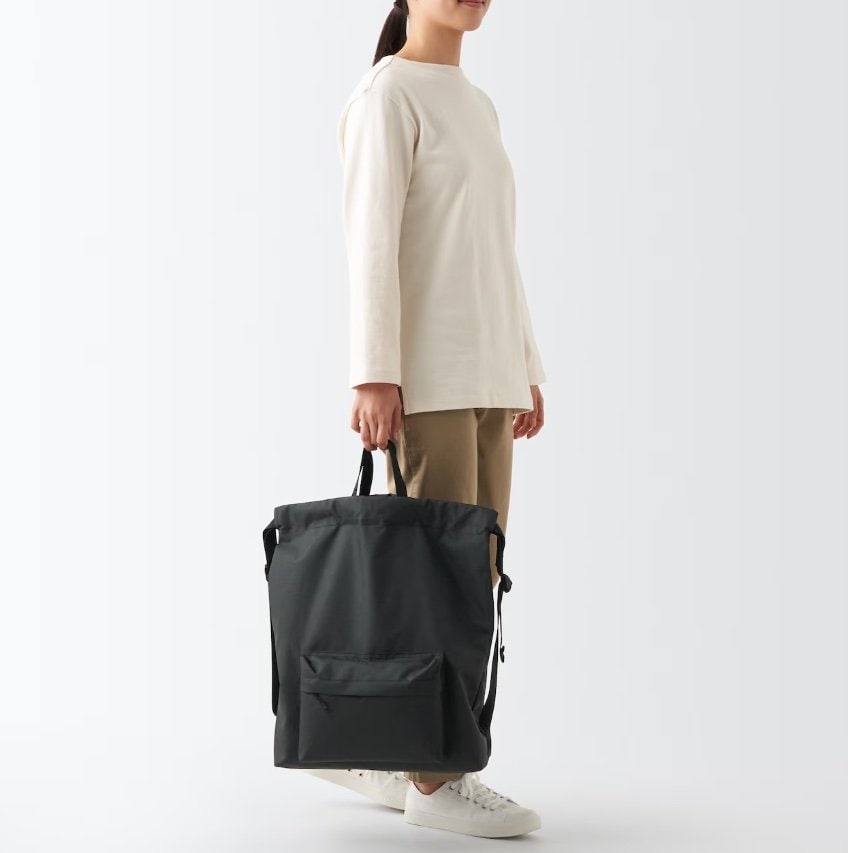 無印良品、トートにもなる巾着リュックサック商品画像