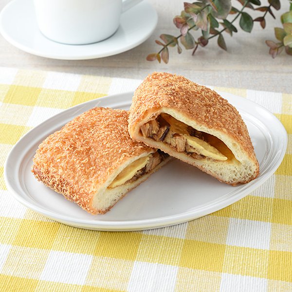 ファミリーマートの新商品:照り焼きチキンドーナツ(マヨソース入り)