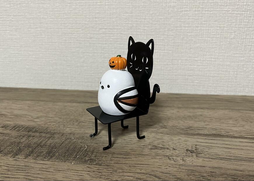 キャンドゥ、リトルフレンド頭にちょこんとシマエナガ・アイアンオブジェチェアハロウィン画像