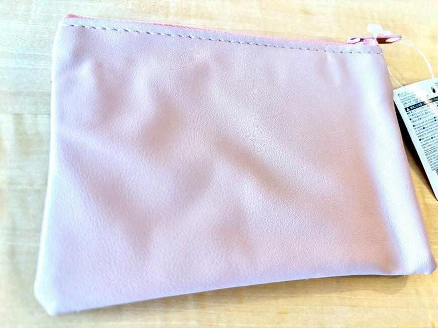 ダイソー「推しポーチ フリル付フラットポーチ」