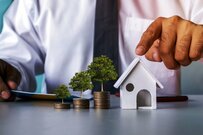 60歳代「住宅ローンが残っている人」平均残高661万円。60歳時点の繰り上げ返済をシミュレーション