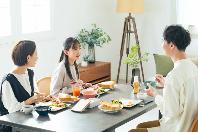 【国家公務員の扶養手当】2026年4月時点で扶養親族なしが「16万1045人」。子1人でいくら付くのか