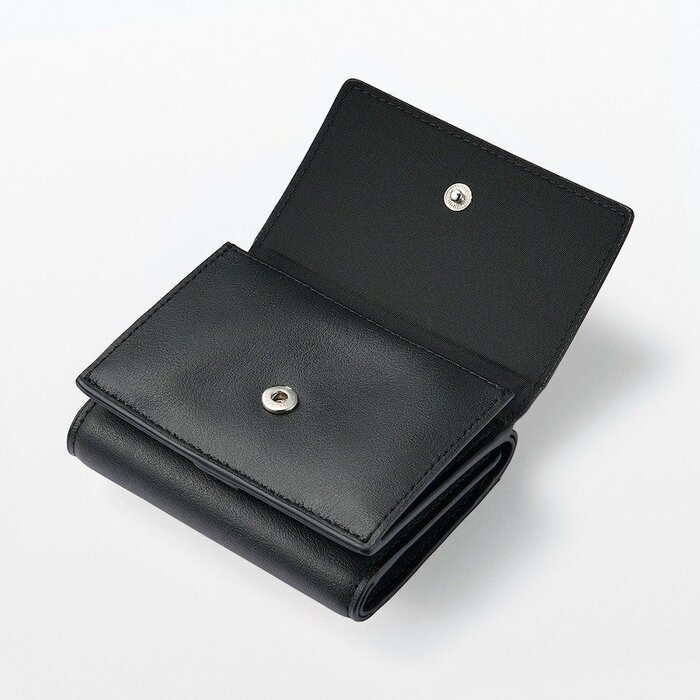 植物由来の原料を使った 三つ折り財布