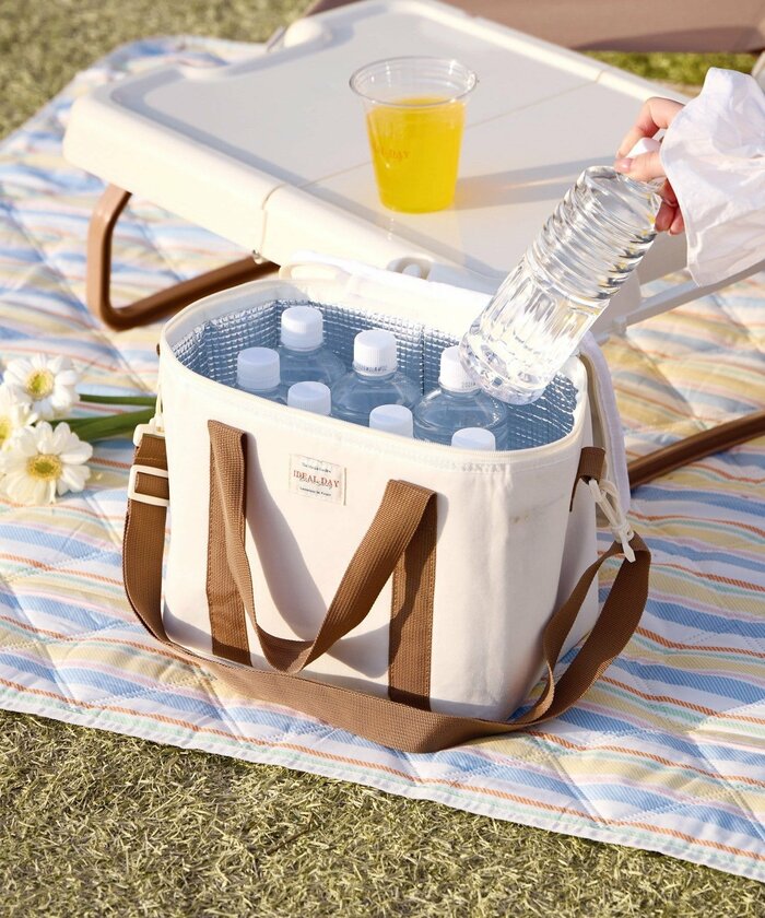 「保冷ソフトクーラーバッグ：四角（1100円）」