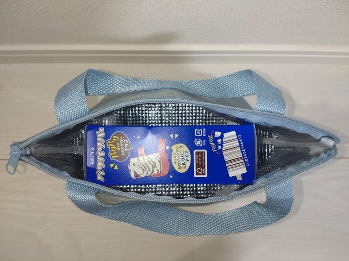 アイスの箱をいれたところ