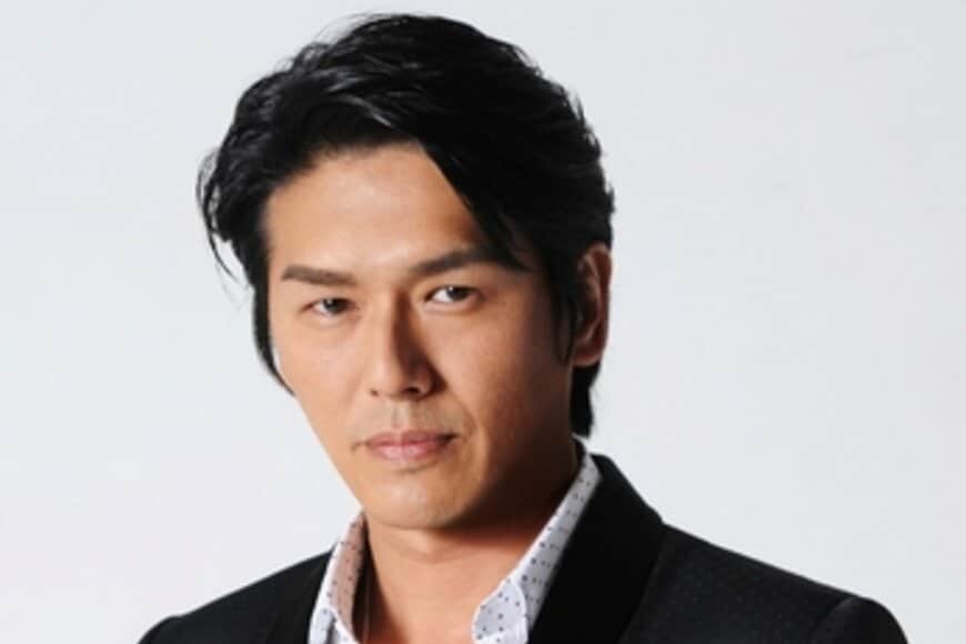 高橋克典 舞台終わりに愛猫をハグ&メロメロに！「パパおかえりニャさい」など“にゃん語”も披露