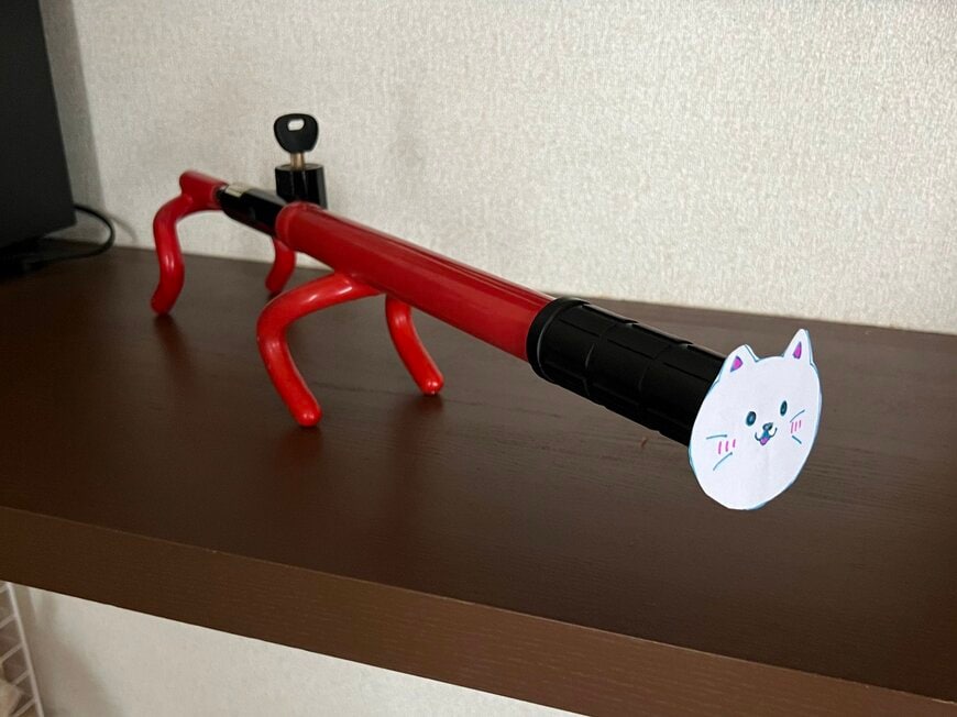猫型ハンドルロックで車盗難防止