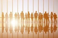 失敗しない投資？ クラウドファンディングで「集合知」原理は働くか