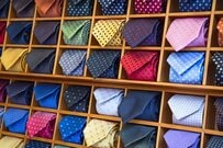 ネクタイ業界の窮地～クールビズ本格導入から13年目の夏が来る