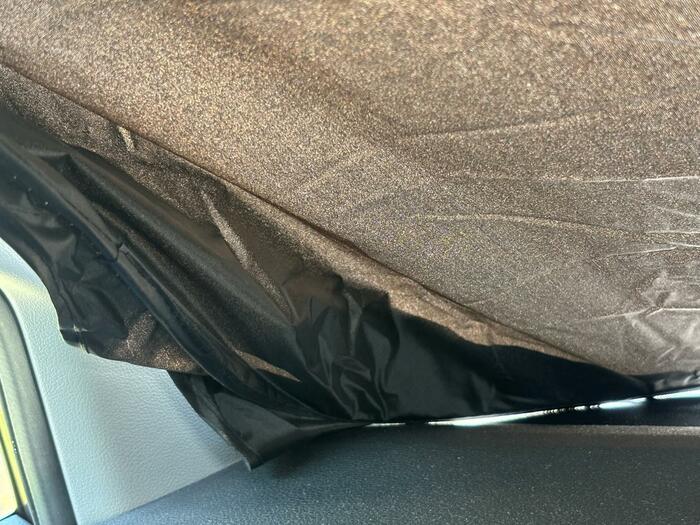 ダイソー　タッチアップ式サンシェード