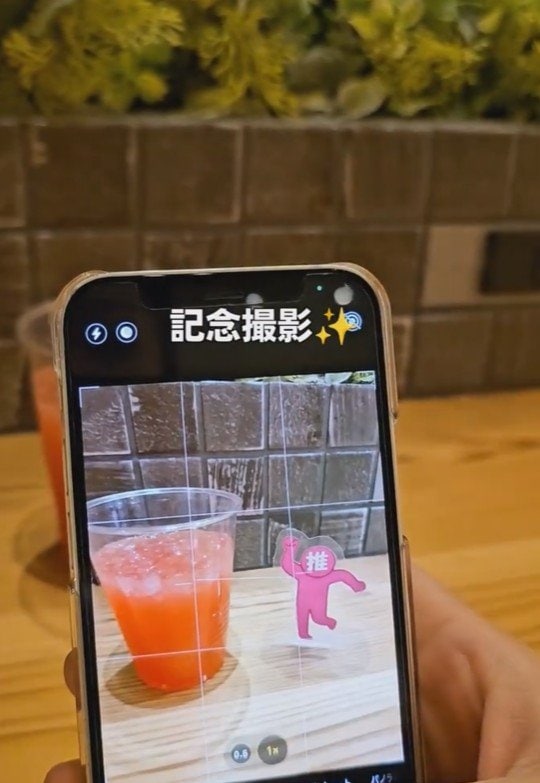 推しのアクスタと記念撮影も！