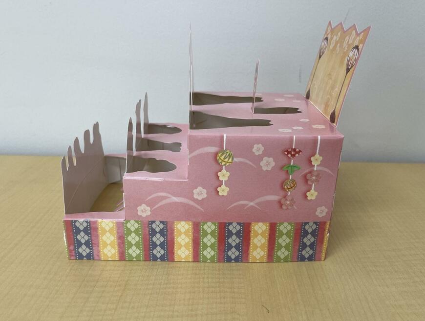 キャンドゥ、組み立てディスプレイ ひな壇 うさぎひな祭り柄