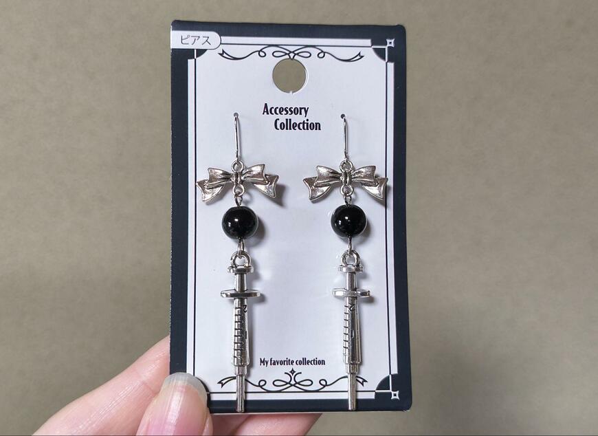 セリア、ピアス 地雷系の画像