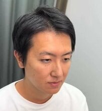 【変身】黒髪男性が「シークレットパーマ」で激変した姿が話題