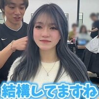 ブルー系の髪色女性「写真の子の髪型になりたい」と“バッサリカット”を依頼…変身姿に「もう、理想通り」の声