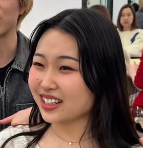 広がりやすい髪質でも「まとまるボブ」へ。ロングヘアからの印象チェンジ