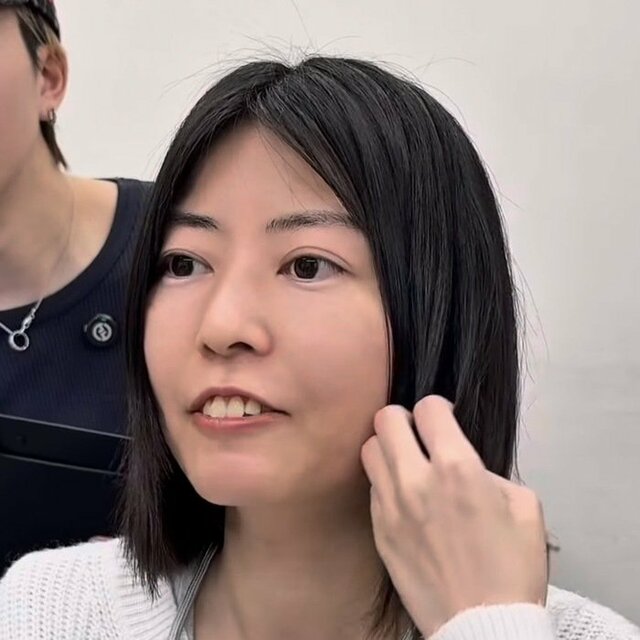 「めっちゃ綺麗に見えますね」髪のくせに悩む女性がショートボブでイメージチェンジ！「とても気に入りました！」と笑顔