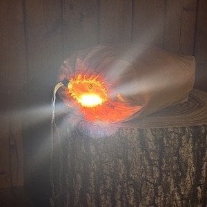 停電時や夜間の作業で周囲を照らしたいときにも役立ちますね