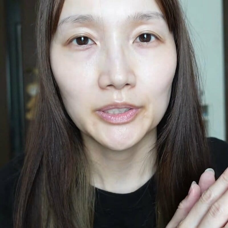 「パパッと化粧」39歳元美容部員店長の「時短毎日メイク」を公開！メイクのプロの“愛用コスメ”に注目