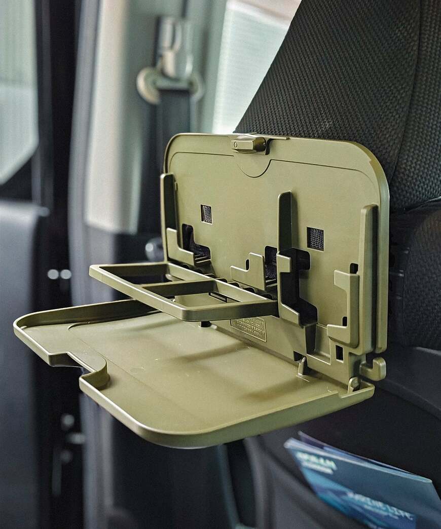 出所：GORDON MILLER公式　リア トレイ