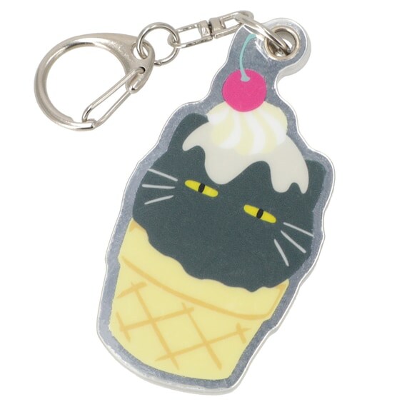 出所：ニトリ公式通販ニトリネット　ミラー付きアクリルチャーム（デコネコ カップアイス ミラー）