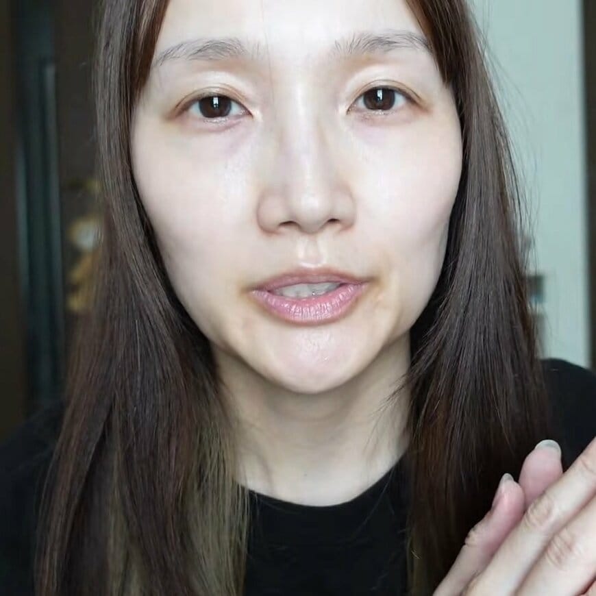 「パパッと化粧」39歳元美容部員店長の「時短毎日メイク」を公開！メイクのプロの“愛用コスメ”に注目