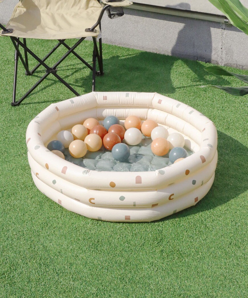 出所：パルグループ公式ファッション通販サイト 3COINS 【WEB限定】プール