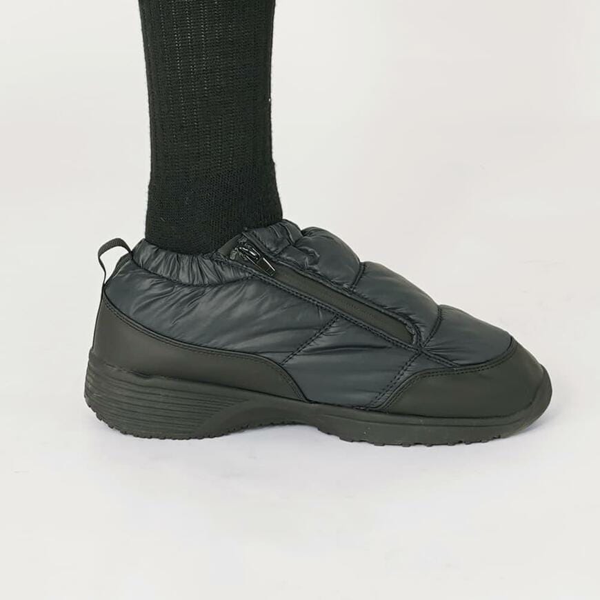 出所：ワークマン公式オンラインストア SL892 防寒パフィーシューズ