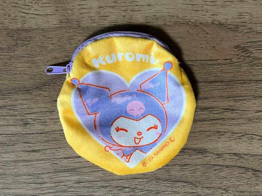 セリア　丸型ポーチ KU カラフル