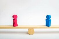 「女性活躍」に男性は不満、女性は失望!? 職場の現実を聞いてみた