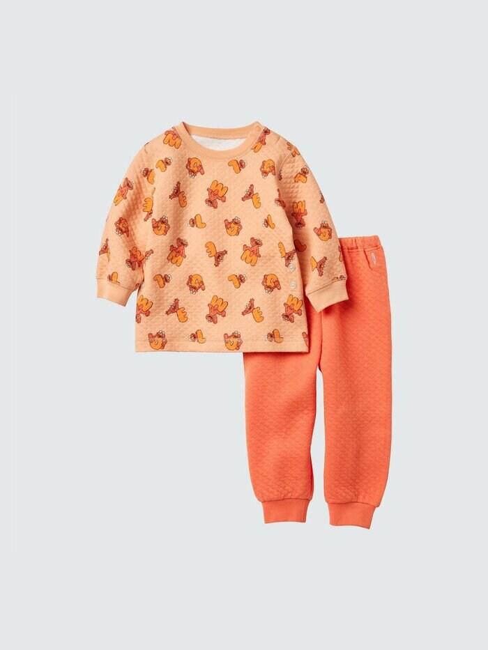 ユニクロ公式　セサミストリート　キルトパジャマ