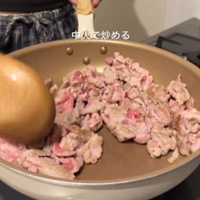 【1食150円弁当】豚こま肉と小松菜が食欲をそそる！とろたま中華弁当　年150万貯める20代会社員女性の節約料理に感嘆