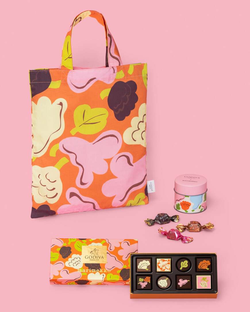 花柄のトートバッグとチョコレートのパーティバッグセット